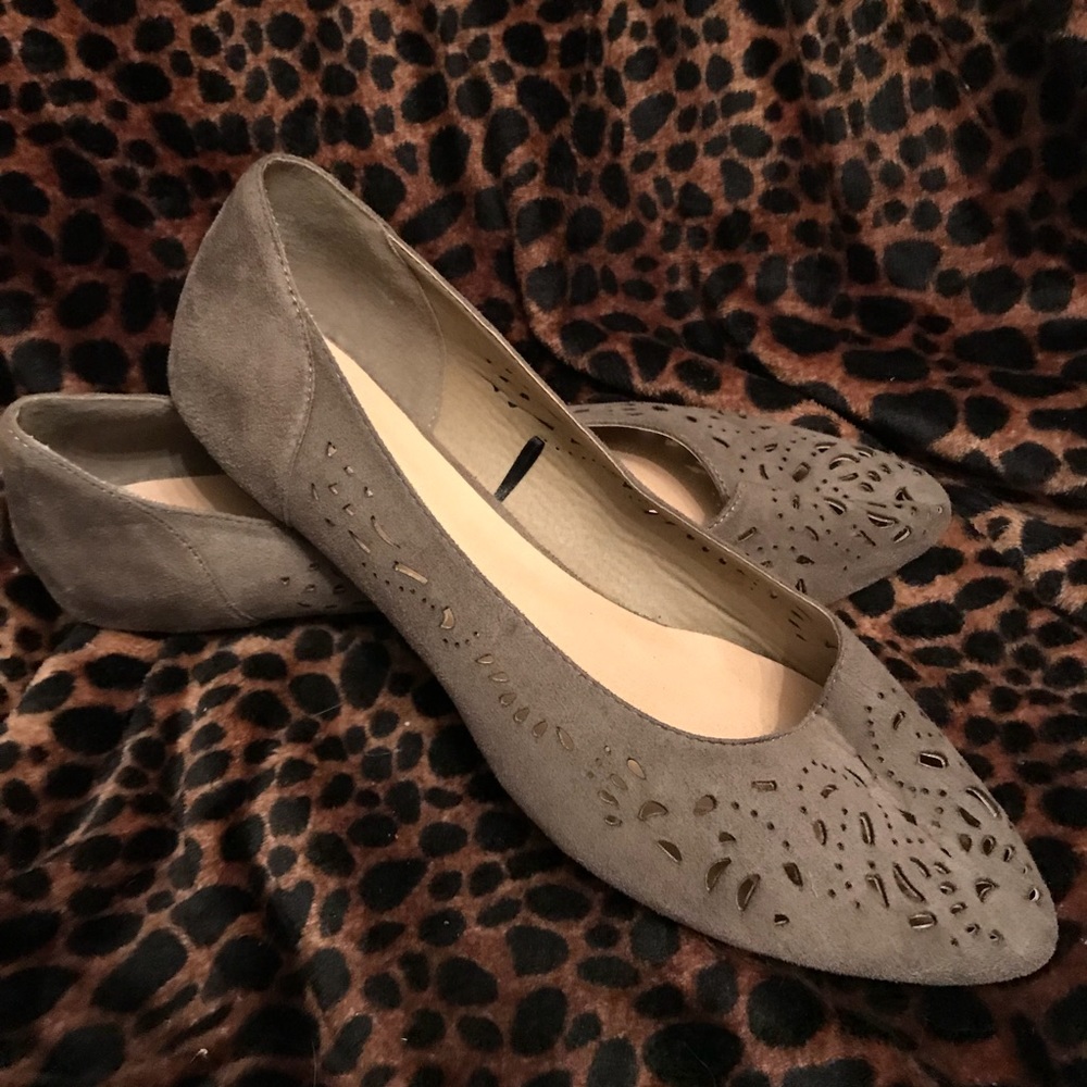 Women’s size 13 Torrid Lasercut Flats